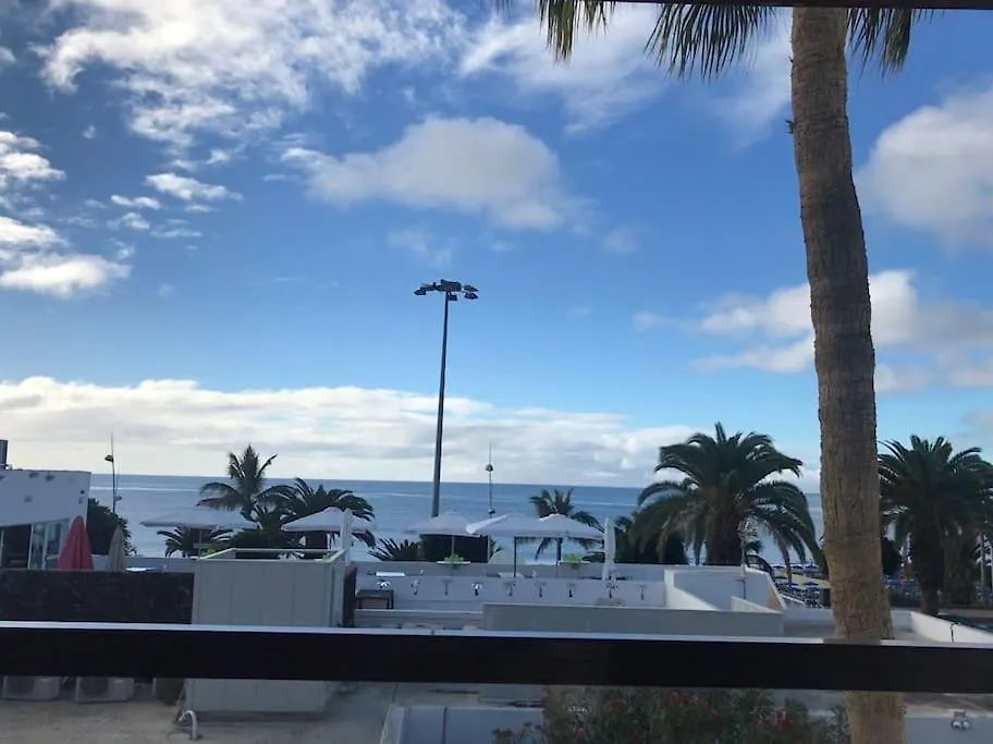 Stunning 2 Bedroom Vacation Rental Vv On Seafront Puerto del Carmen  Apartment Puerto del Carmen (Lanzarote)