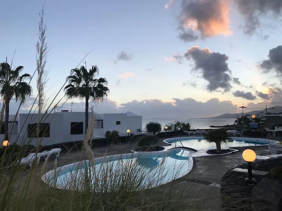 Stunning 2 Bedroom Vacation Rental Vv On Seafront プエルト・デル・カルメン 0*,